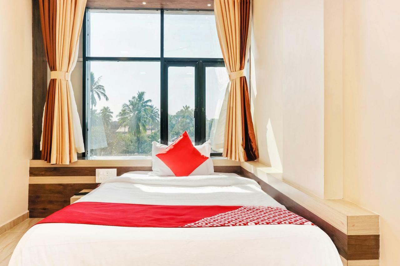 Oyo 29634 Hotel Navalai Pride Ratnāgiri Zewnętrze zdjęcie
